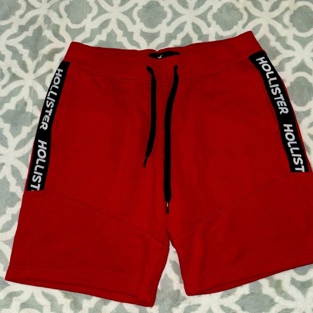 Men’s Hollister sweat shorts size small (641)